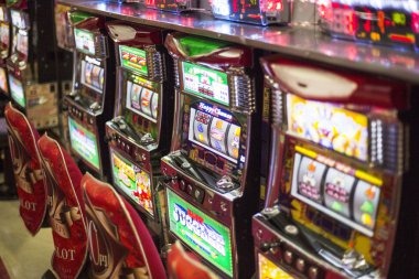 gacorzone Hot Pot live-dealer table with card draw and betting interface